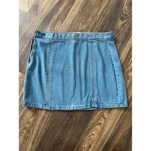 Denim Mini Skirt | Side‎ Zip Closure | Casual Everyday | Size 12